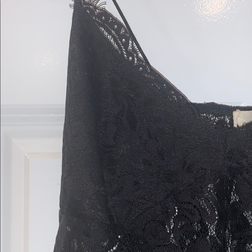 Lace cami - Picture 2 of 7